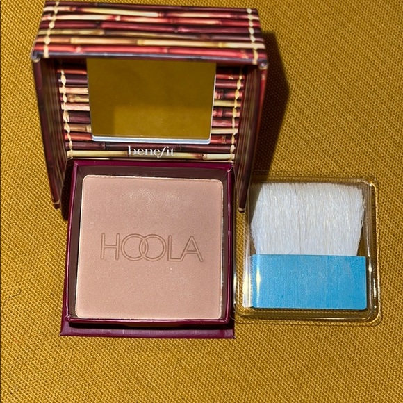Benefit Other - Benefit Cosmetics Hoola Matte Bronzer